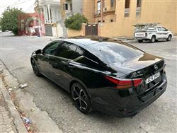 نيسان ألتيما